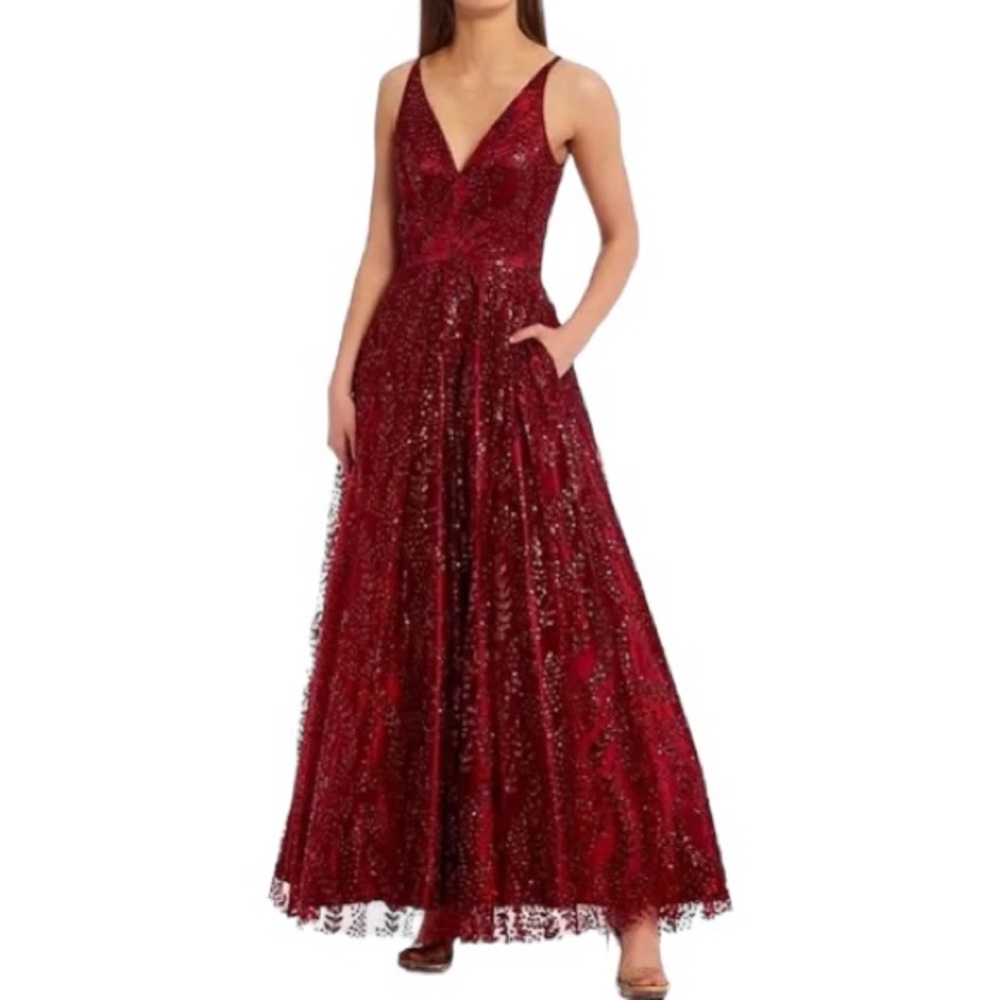 Blondie‎ Nites NWT Glitter Gown